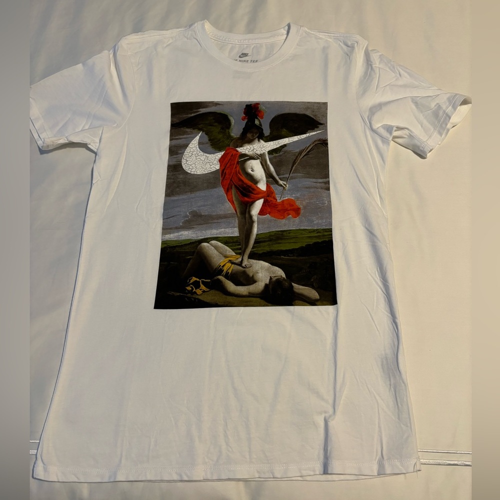 Nike White Graphic T-Shirt